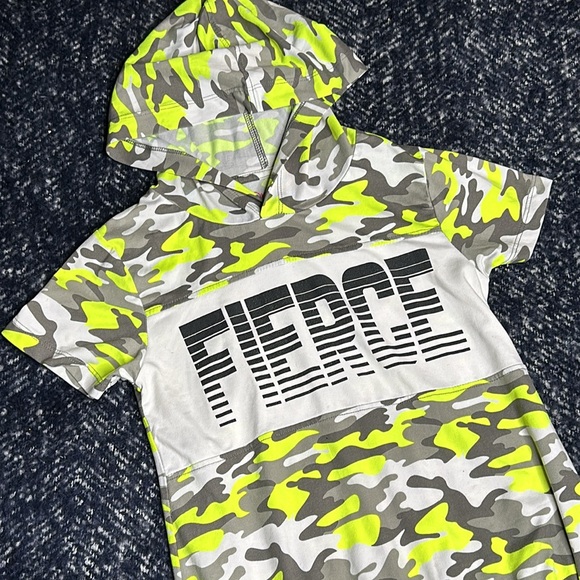 Dream Star fierce 7/8 neon camo short sleeve hoodie shirt - Picture 2 of 7